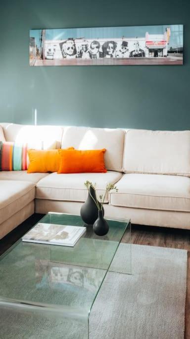 Lieblingsapartment No.10 Mit 2 Schlafzimmern Und Eigener Terrasse Rostock Ngoại thất bức ảnh