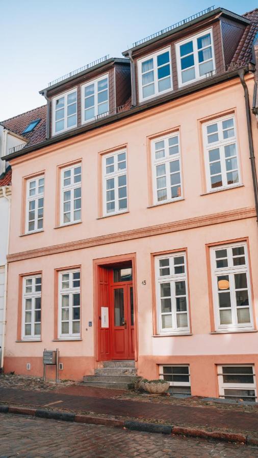 Lieblingsapartment No.10 Mit 2 Schlafzimmern Und Eigener Terrasse Rostock Ngoại thất bức ảnh