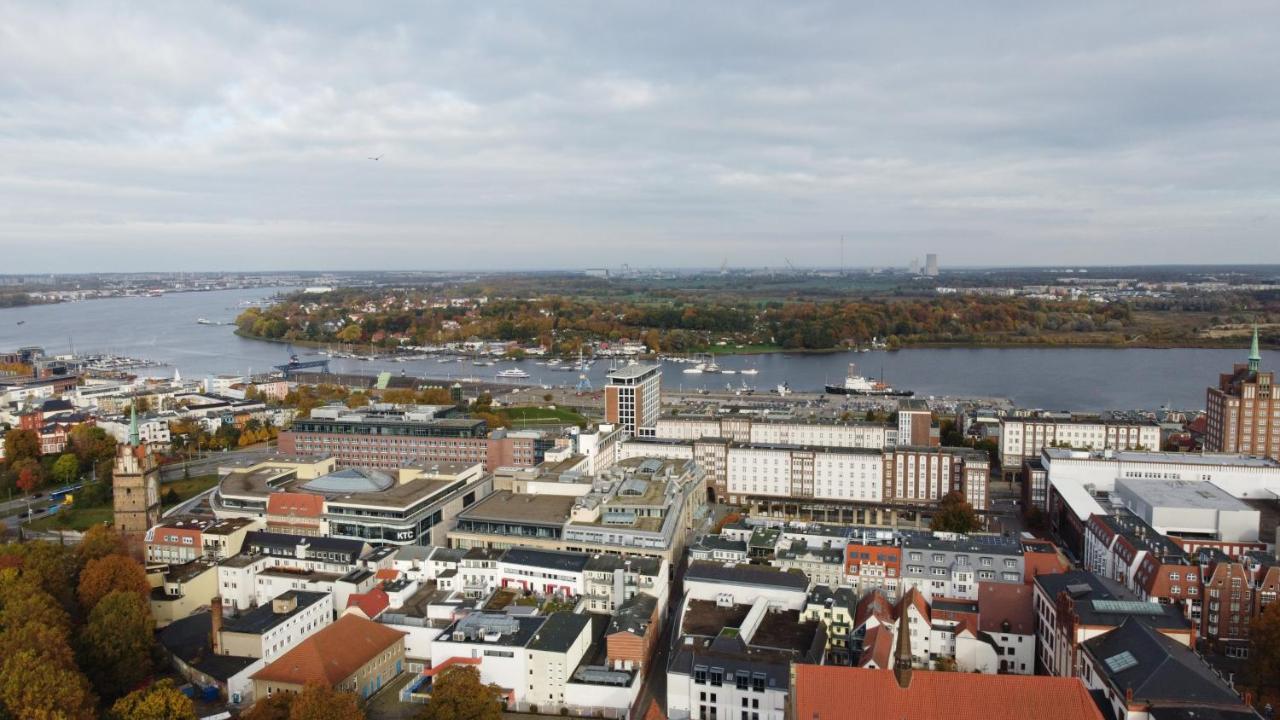 Lieblingsapartment No.10 Mit 2 Schlafzimmern Und Eigener Terrasse Rostock Ngoại thất bức ảnh